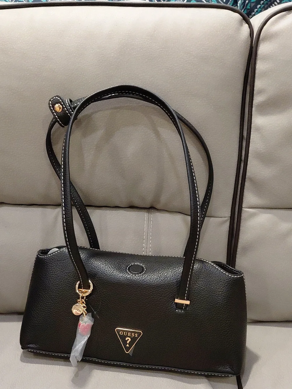 GUESS SHOULDER BAG